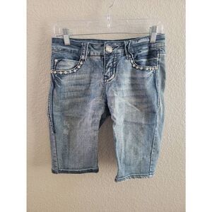 D Fuz Women's Light Wash Blue Rhinestone Embellished Denim Shorts 5/6(Juniors)